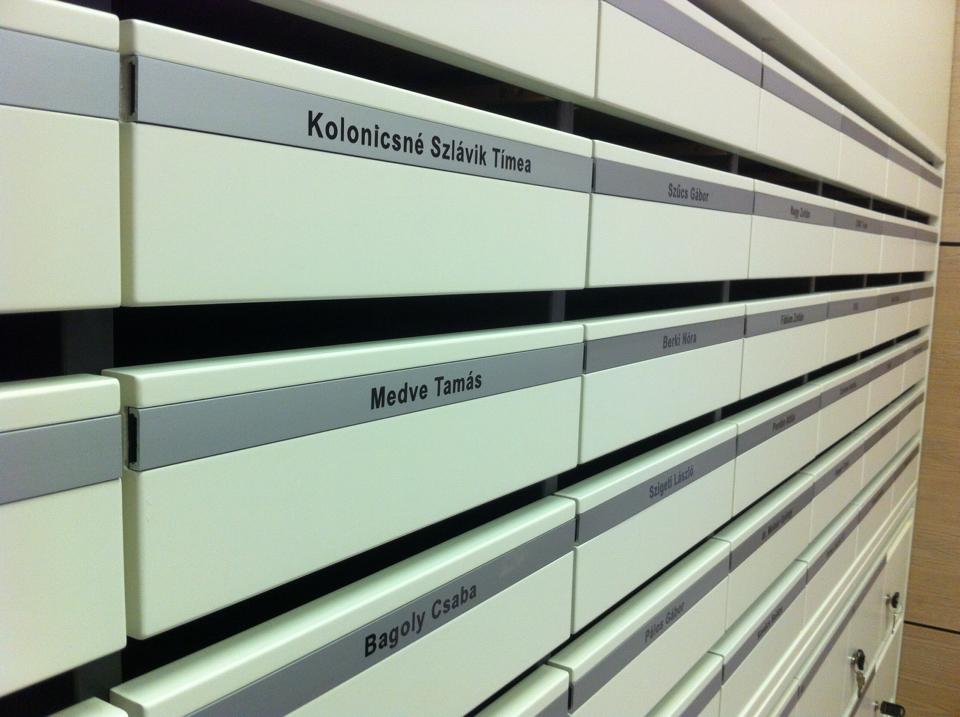 Alu információs táblák